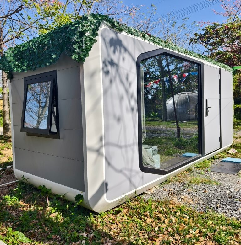 Apple Cabin A1 — vue extérieure