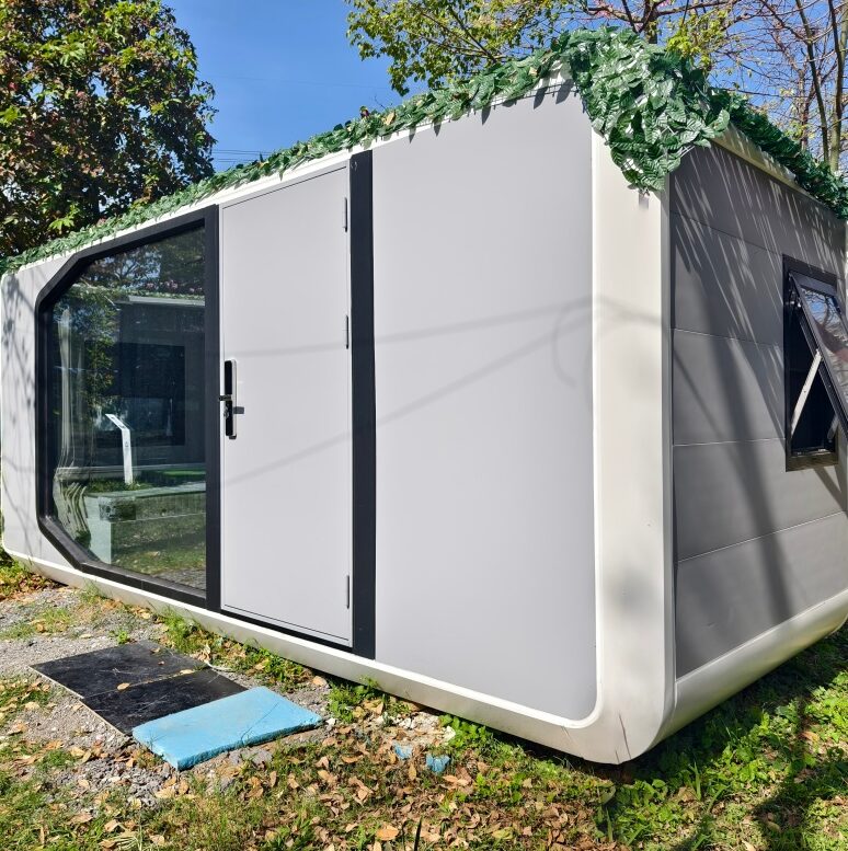 Apple Cabin A1 — détail façade