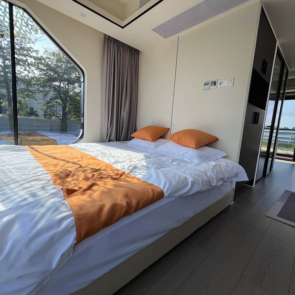 Aménagement intérieur de la Capsule House E6