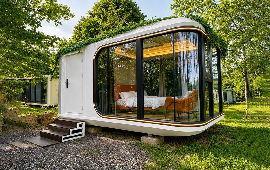 Capsule House E3 EuroHomes avec façade panoramique